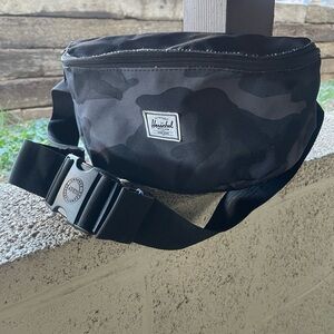Herschel Supply Company Black Camouflage Belt Bag